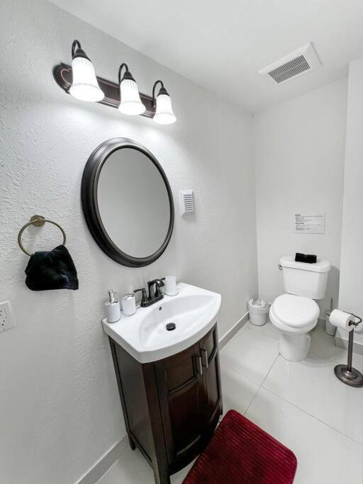 Vacay Spot Experience Luna Sky! 65" Tv Bar, Bbq, Shower Massage Jets, Music, Go To Fl Keys 홈스테드 외부 사진