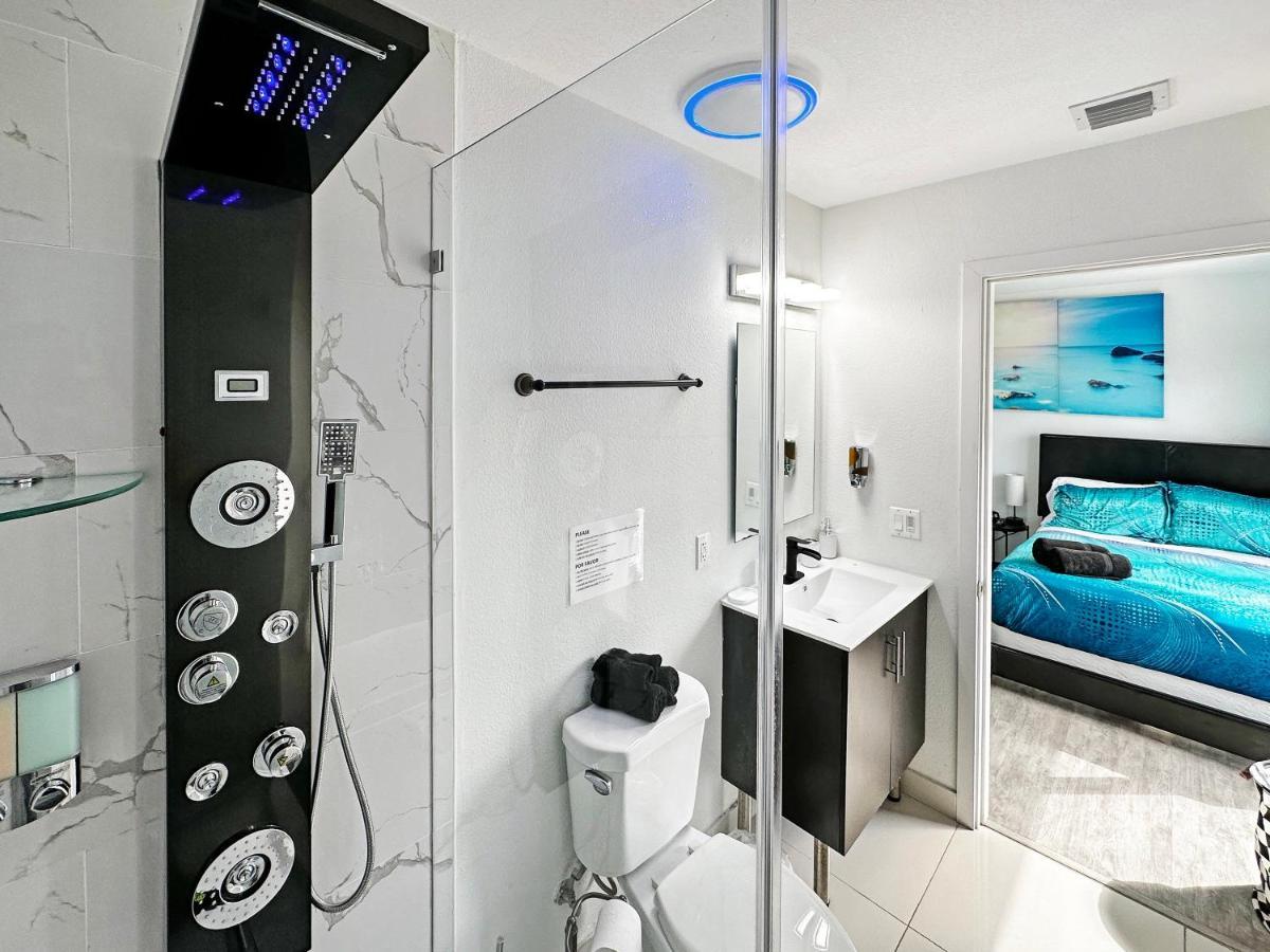 Vacay Spot Experience Luna Sky! 65" Tv Bar, Bbq, Shower Massage Jets, Music, Go To Fl Keys 홈스테드 외부 사진